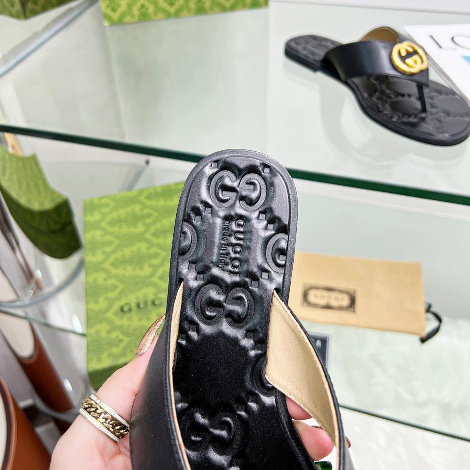 Gucci Women's Interlocking G Thong Sandal - DopestKickz