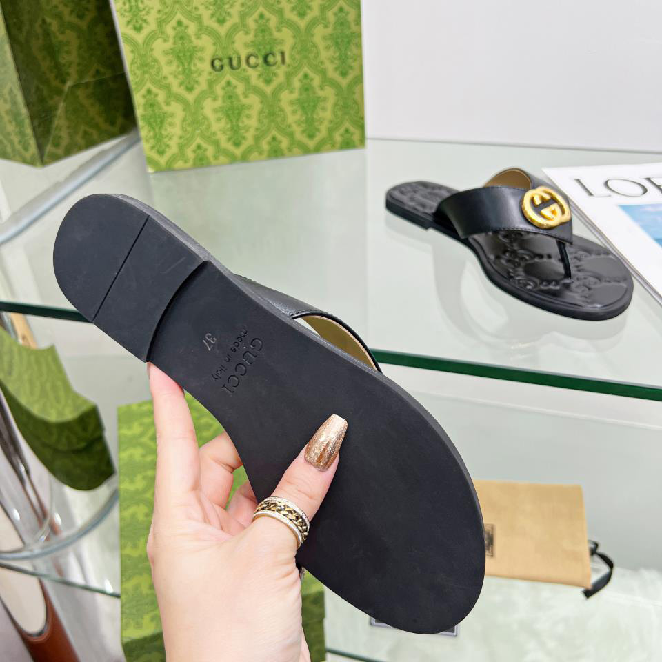 Gucci Women's Interlocking G Thong Sandal - DopestKickz