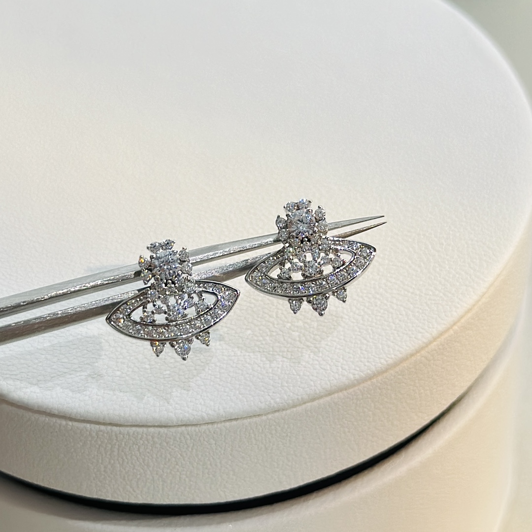 Vivienne Westwood  'Grace' Earrings - DopestKickz