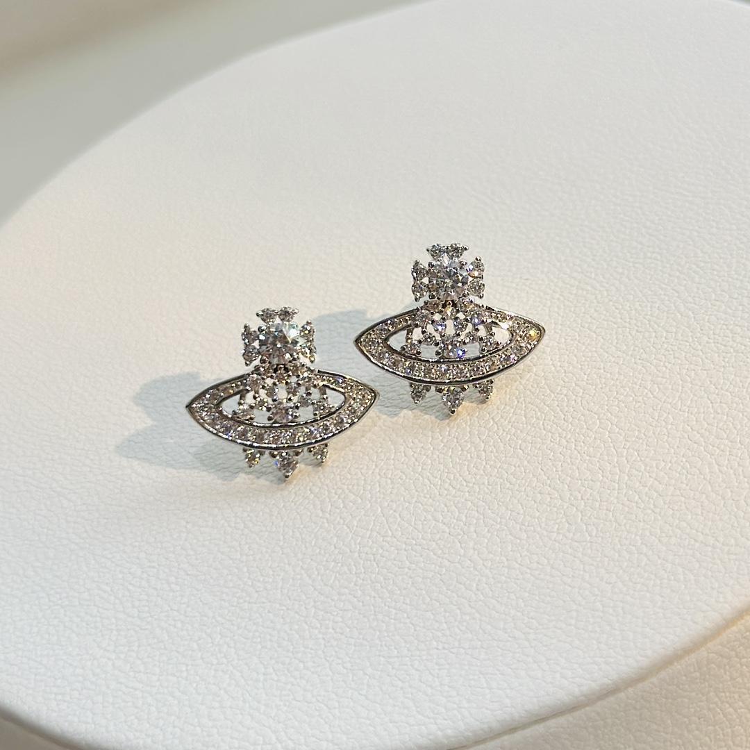 Vivienne Westwood  'Grace' Earrings - DopestKickz