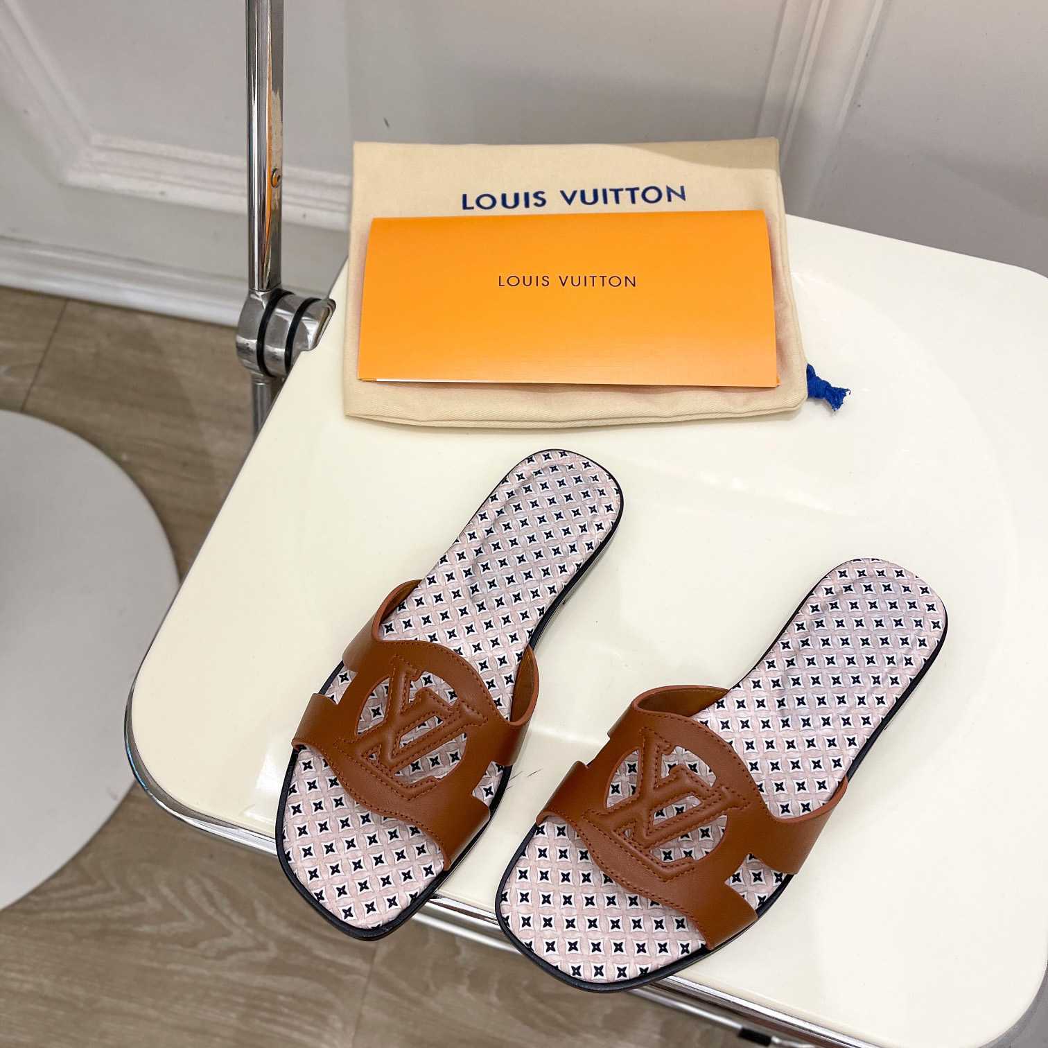Louis Vuitton LV Isola Flat Mule - DopestKickz