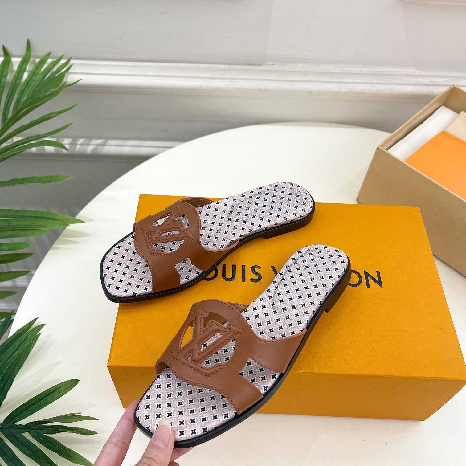 Louis Vuitton LV Isola Flat Mule - DopestKickz