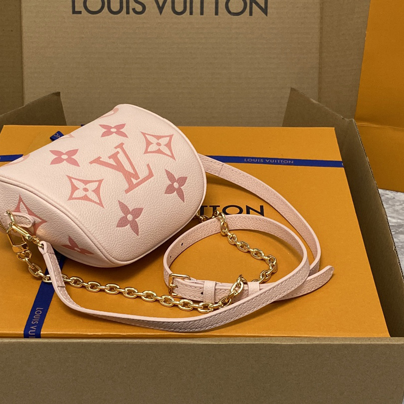 Louis Vuitton Mini Bumbag (17x12x9.5cm)      M82347 - DopestKickz