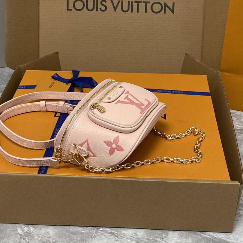 Louis Vuitton Mini Bumbag (17x12x9.5cm)      M82347 - DopestKickz