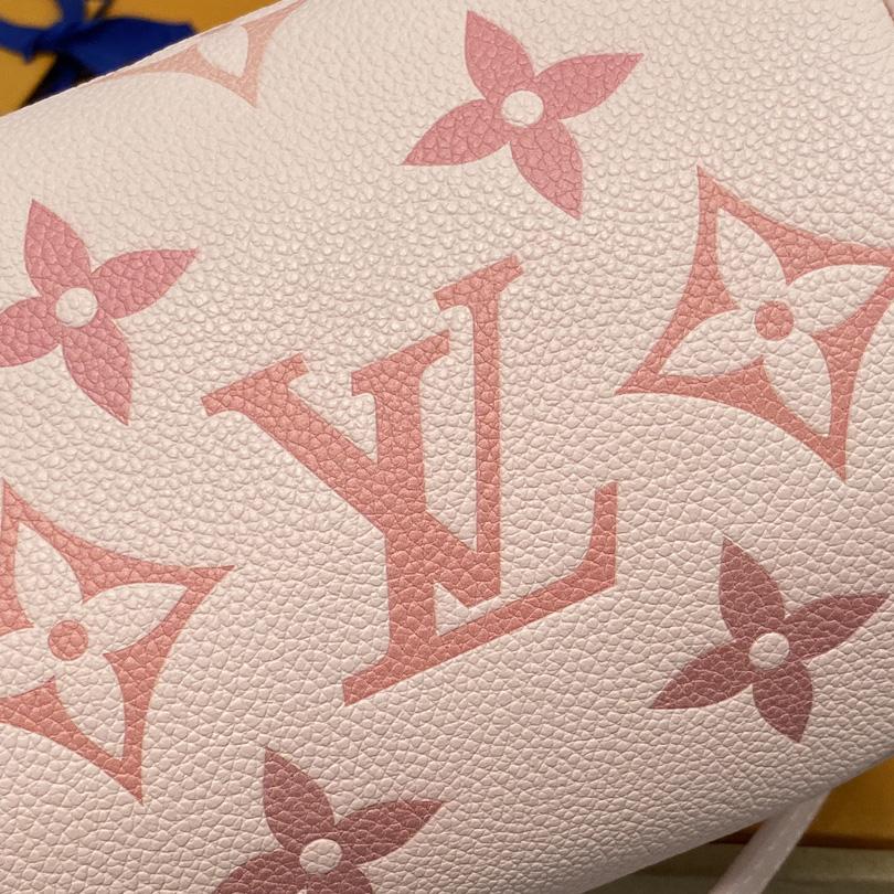 Louis Vuitton Mini Bumbag (17x12x9.5cm)      M82347 - DopestKickz