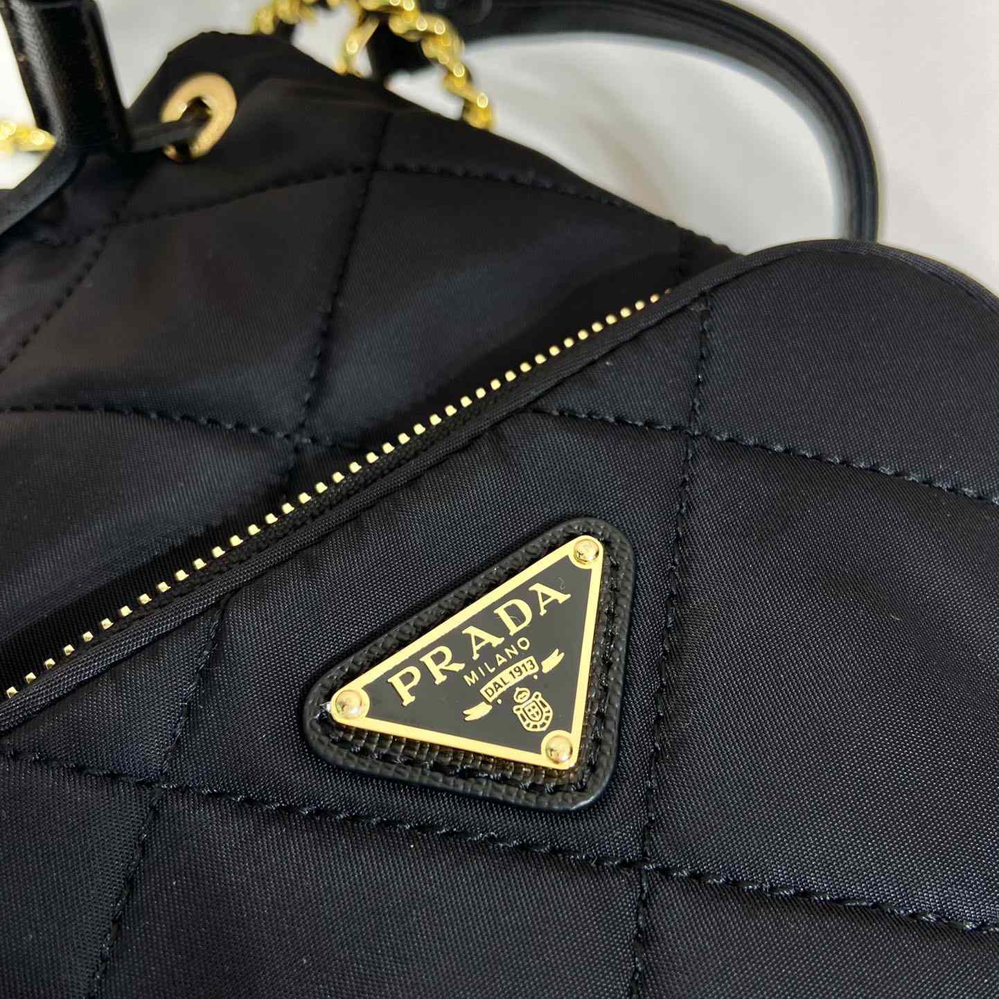 Prada Re-Edition 1995 Chaîne Re-Nylon shoulder bag - DopestKickz