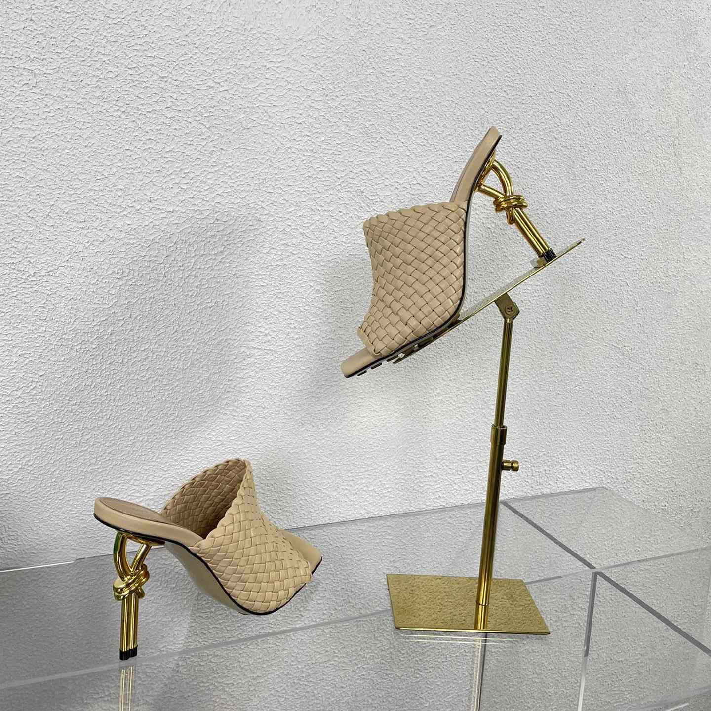 Bottega Veneta Knot Mule - DopestKickz