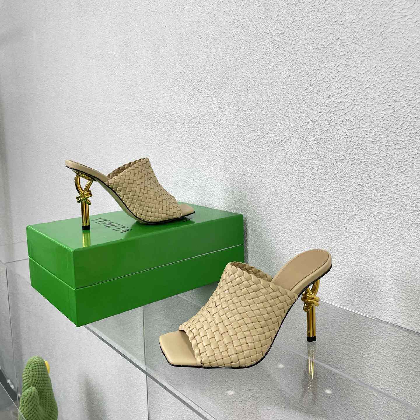 Bottega Veneta Knot Mule - DopestKickz