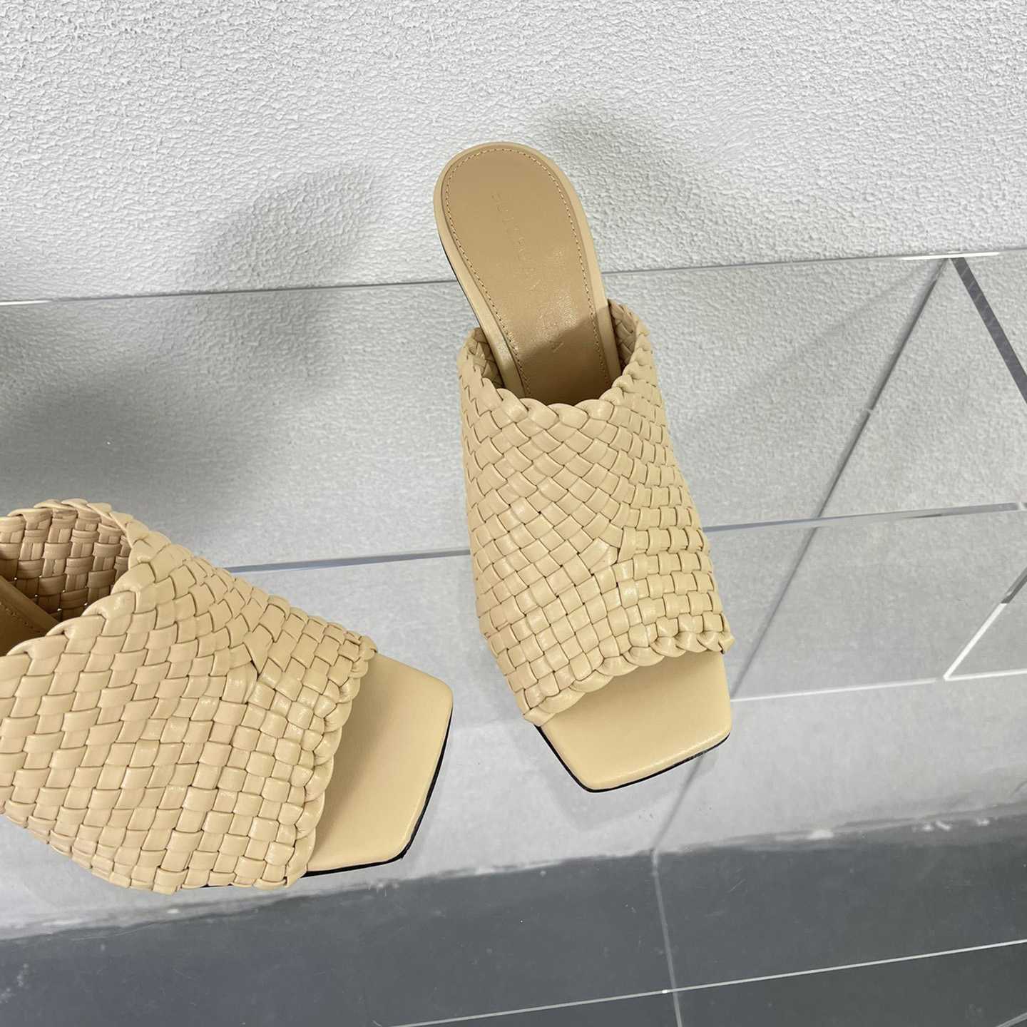 Bottega Veneta Knot Mule - DopestKickz