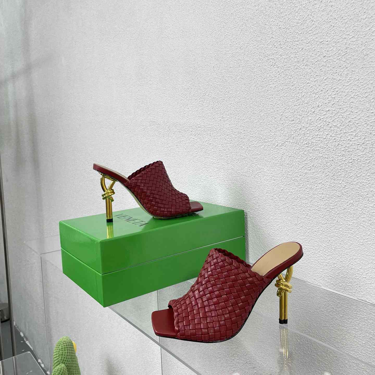 Bottega Veneta Knot Mule - DopestKickz