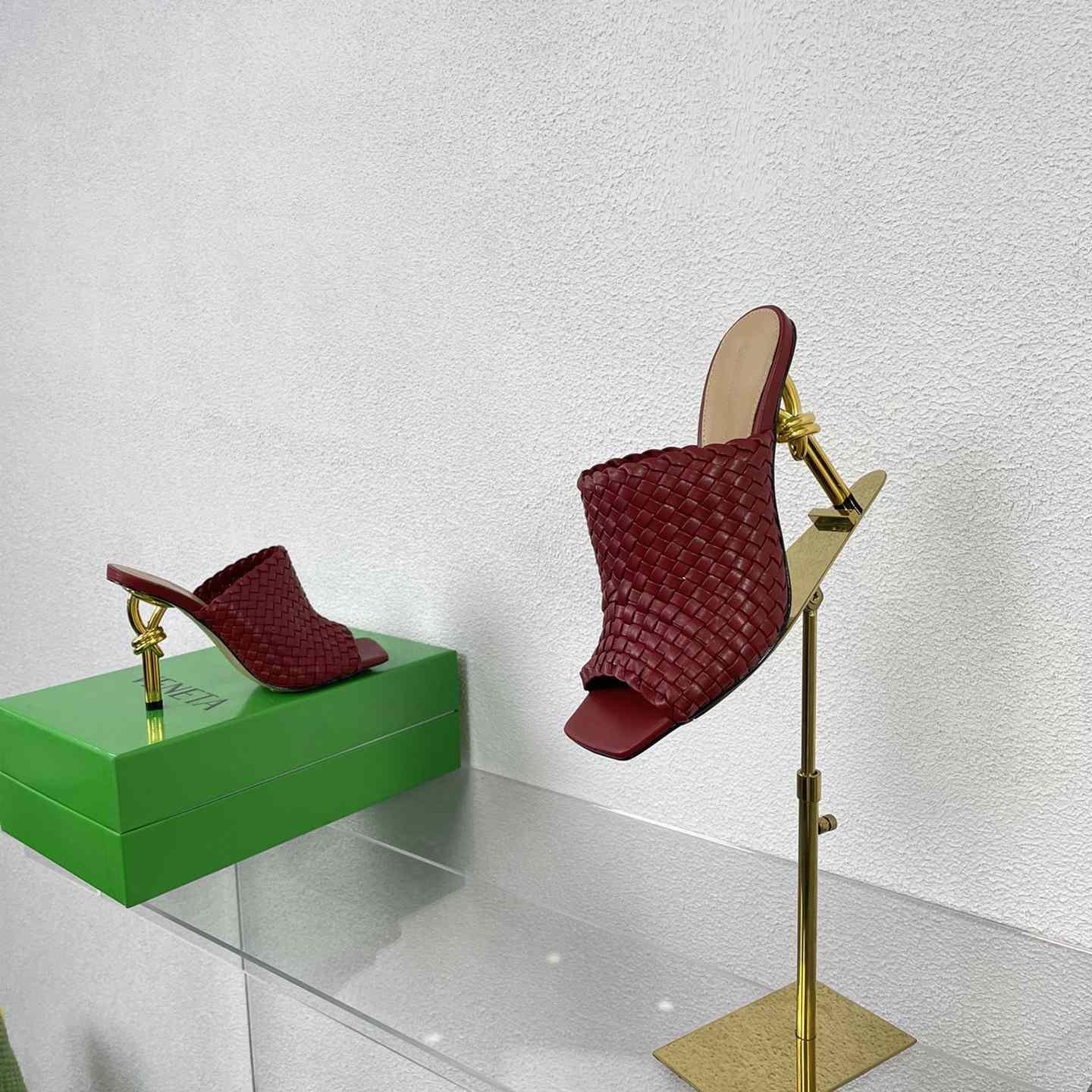 Bottega Veneta Knot Mule - DopestKickz