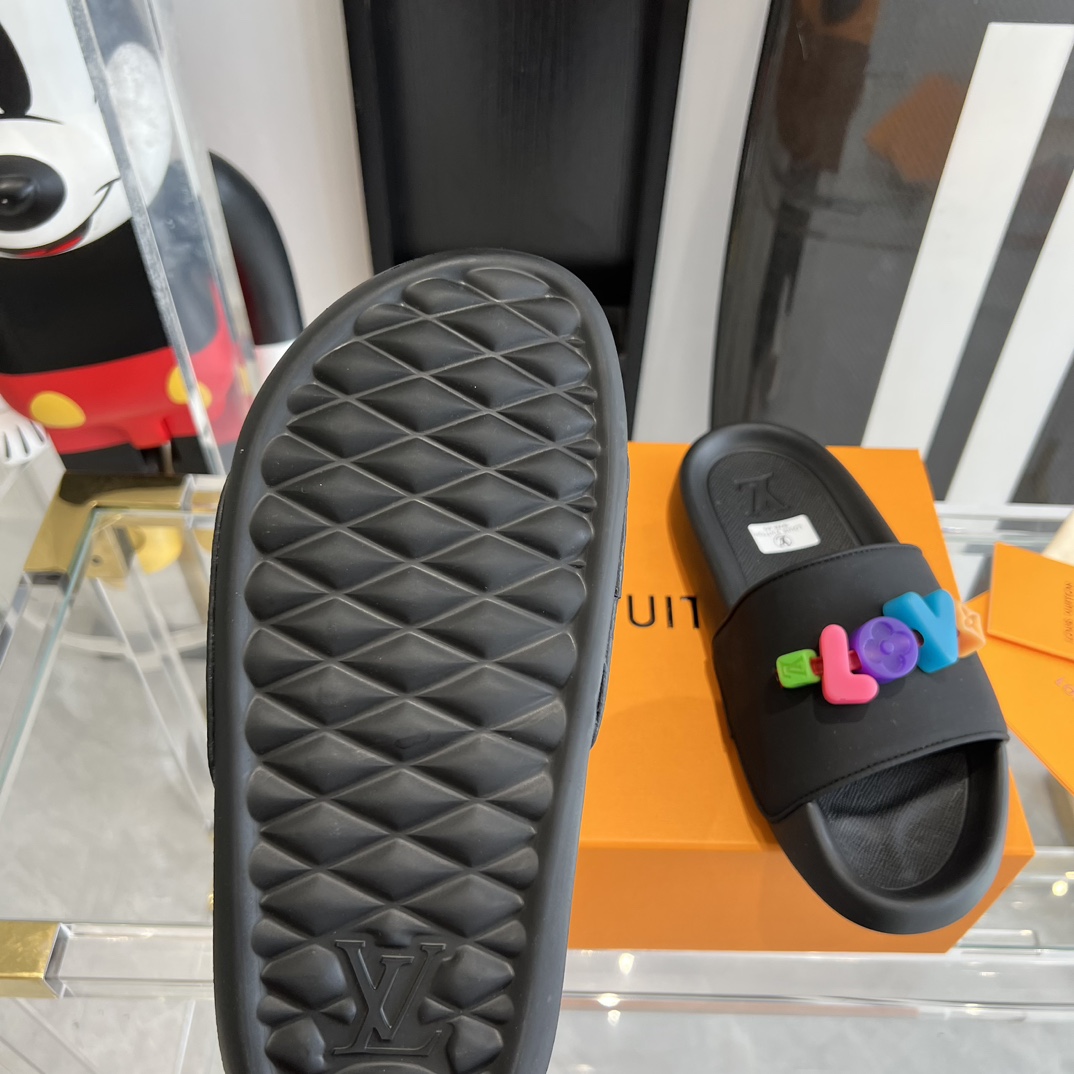 Louis Vuitton Pool Pillow Flat Comfort Mule Sandals - DopestKickz