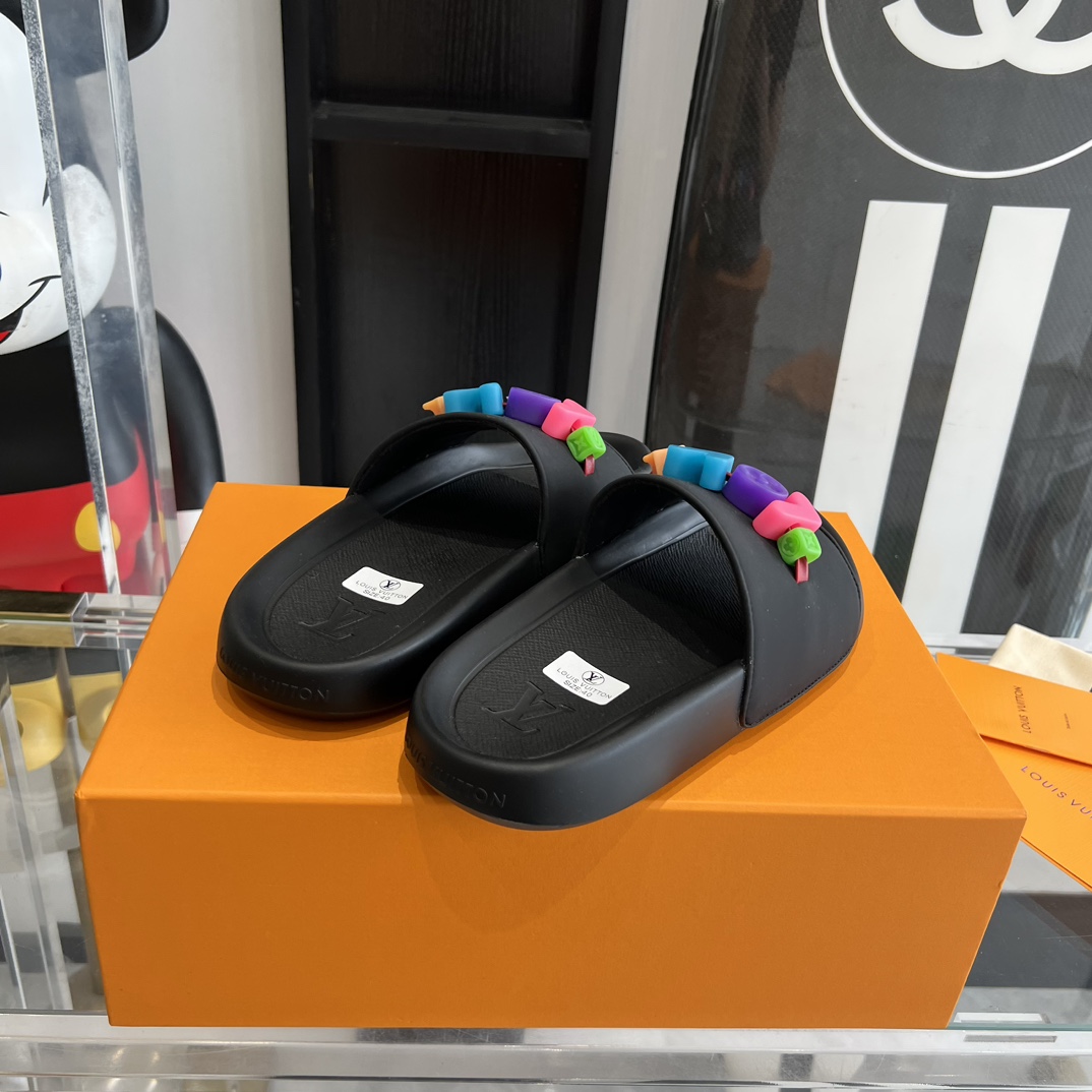 Louis Vuitton Pool Pillow Flat Comfort Mule Sandals - DopestKickz