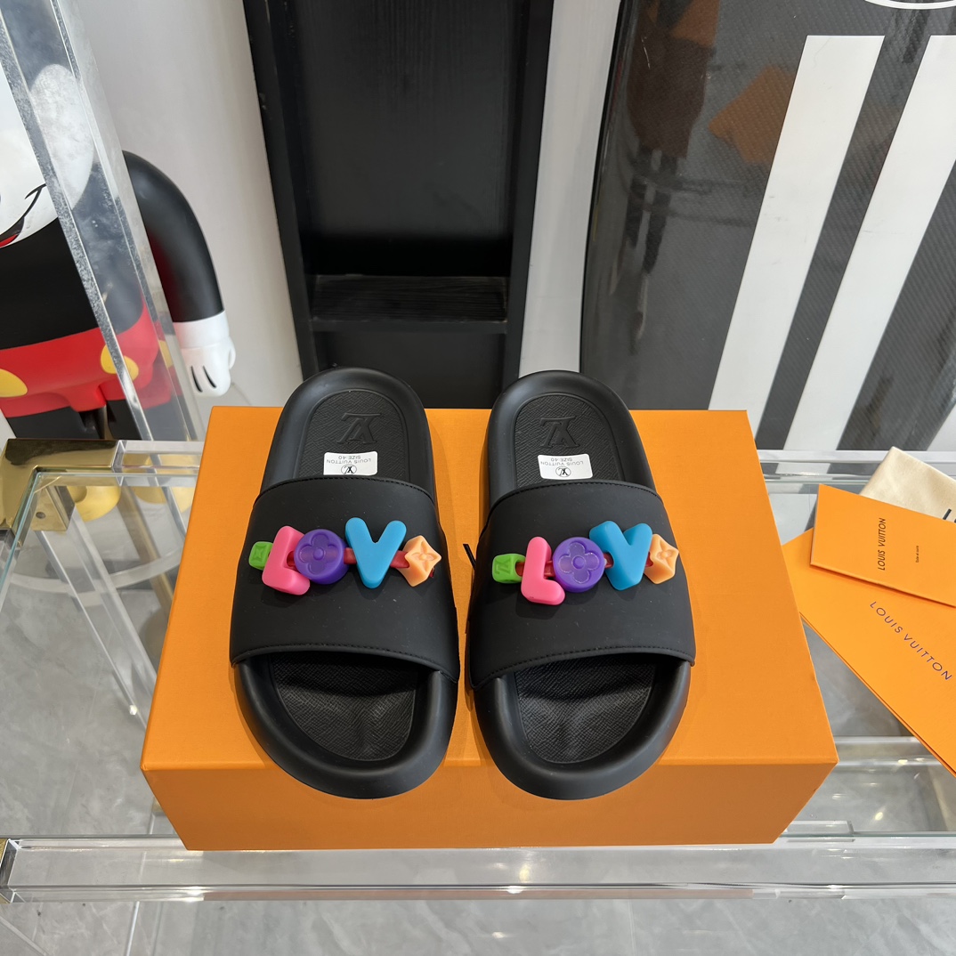 Louis Vuitton Pool Pillow Flat Comfort Mule Sandals - DopestKickz