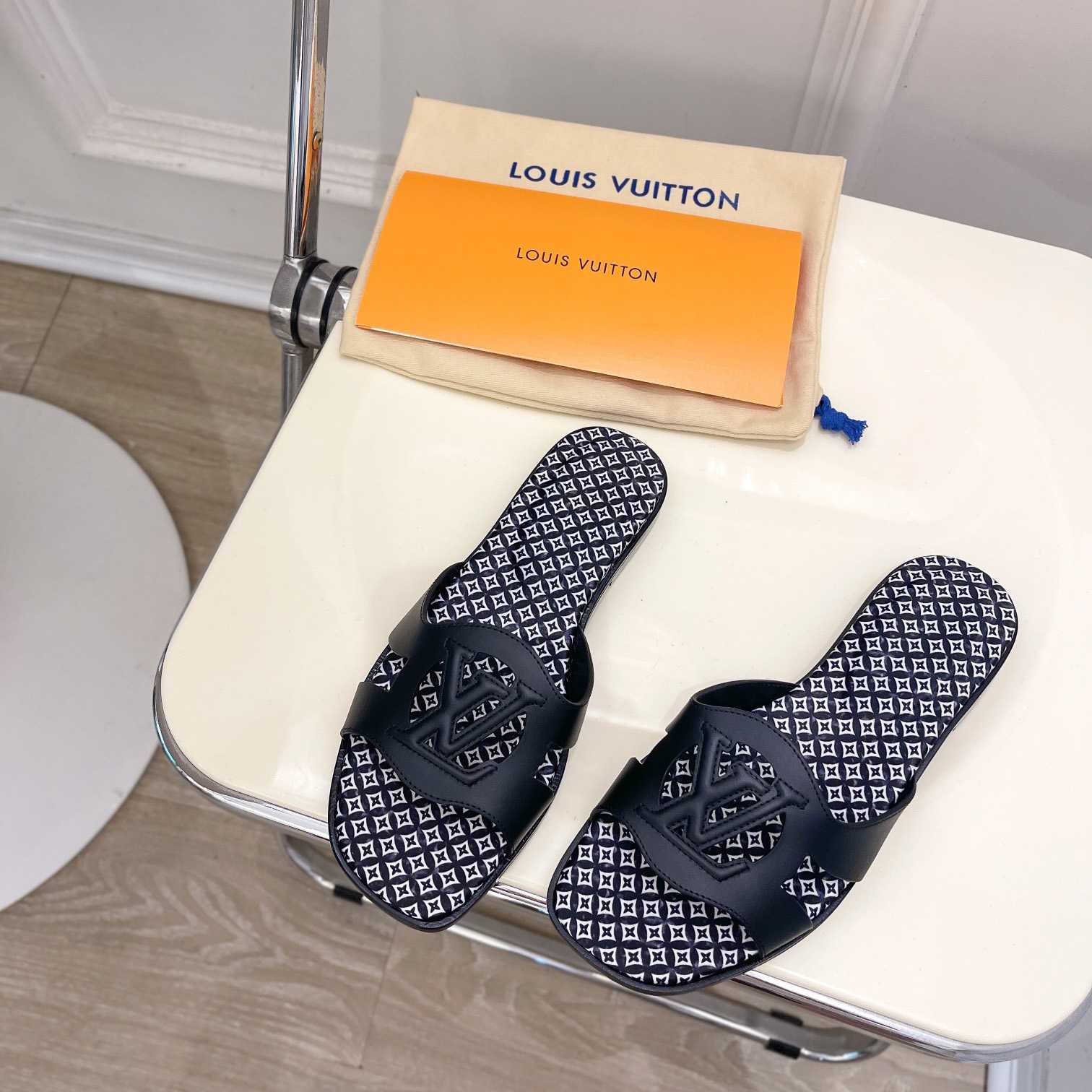 Louis Vuitton LV Isola Flat Mule - DopestKickz