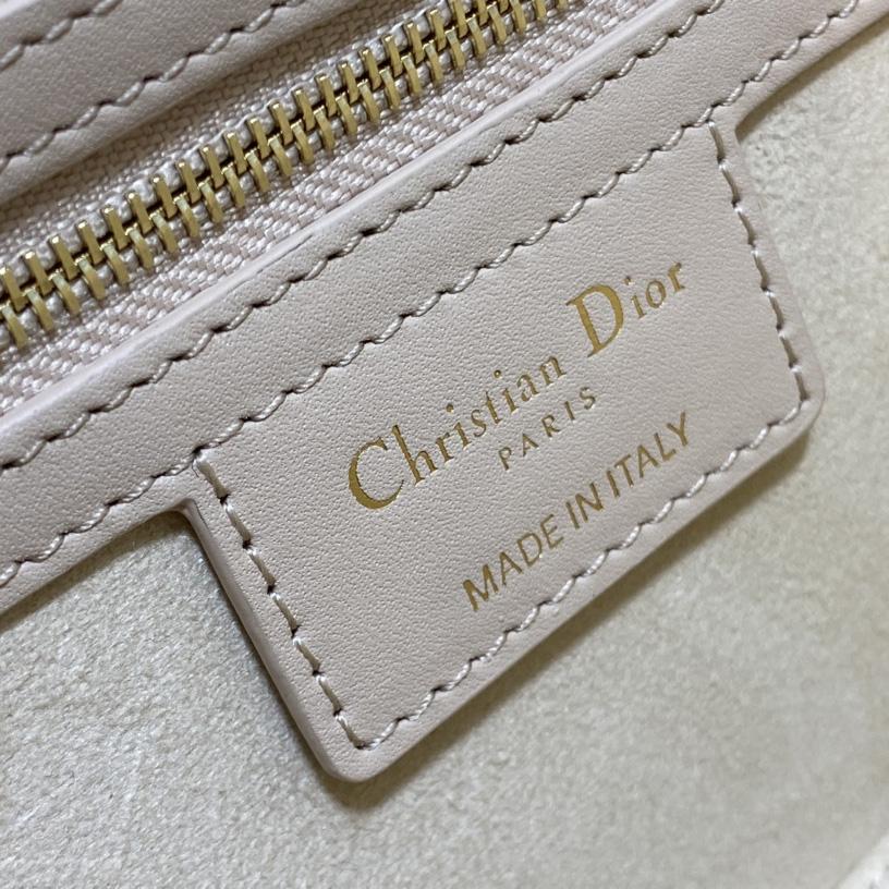 Dior CD Signature Bag With Strap - DopestKickz