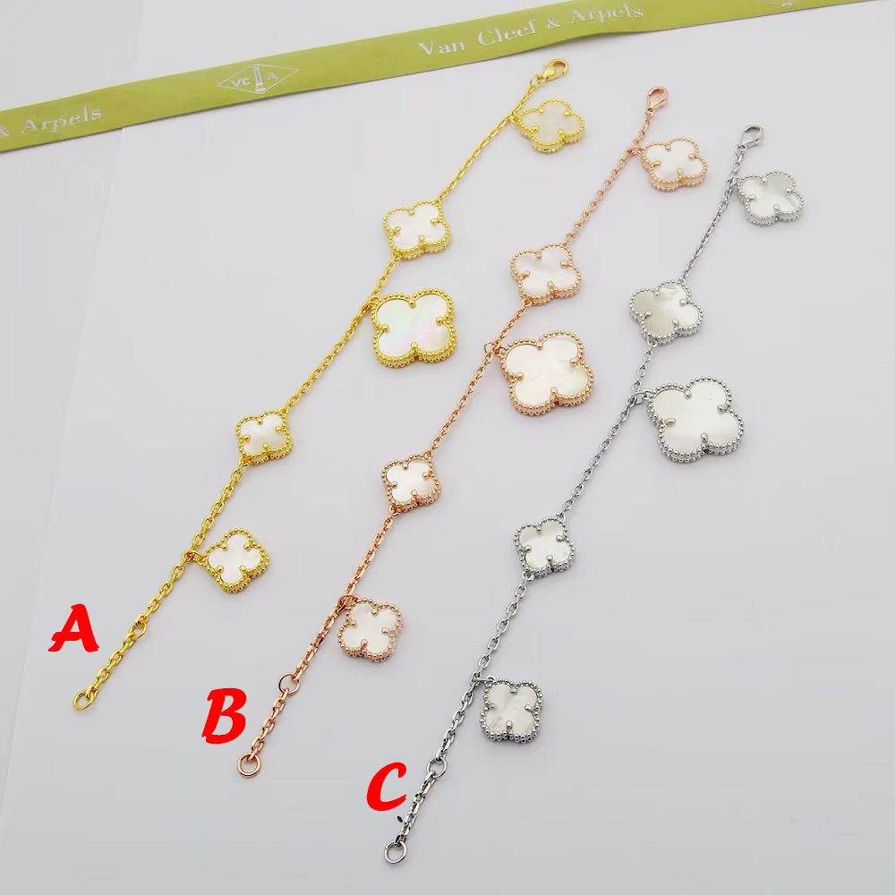 Van Cleef & Arpels Bracelet - DopestKickz
