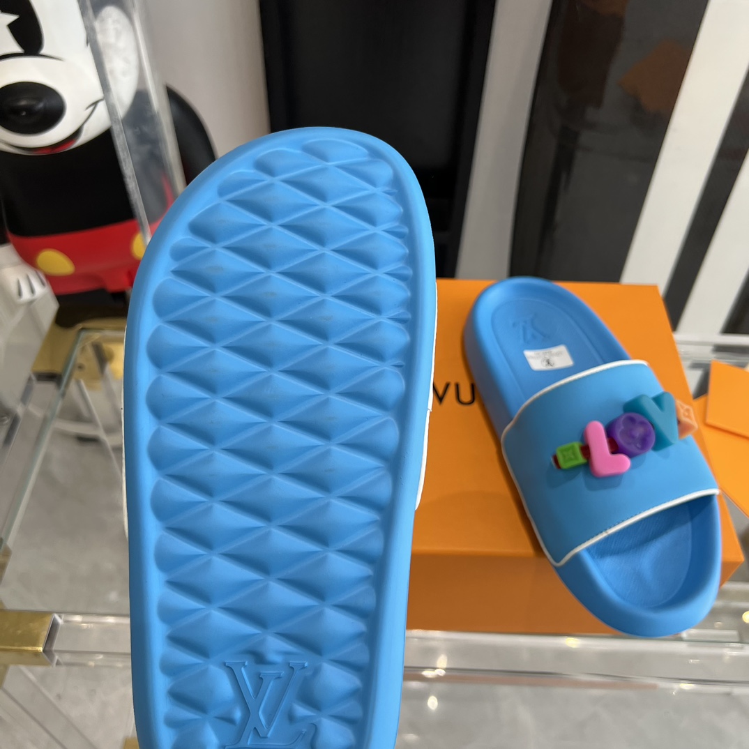 Louis Vuitton Pool Pillow Flat Comfort Mule Sandals - DopestKickz