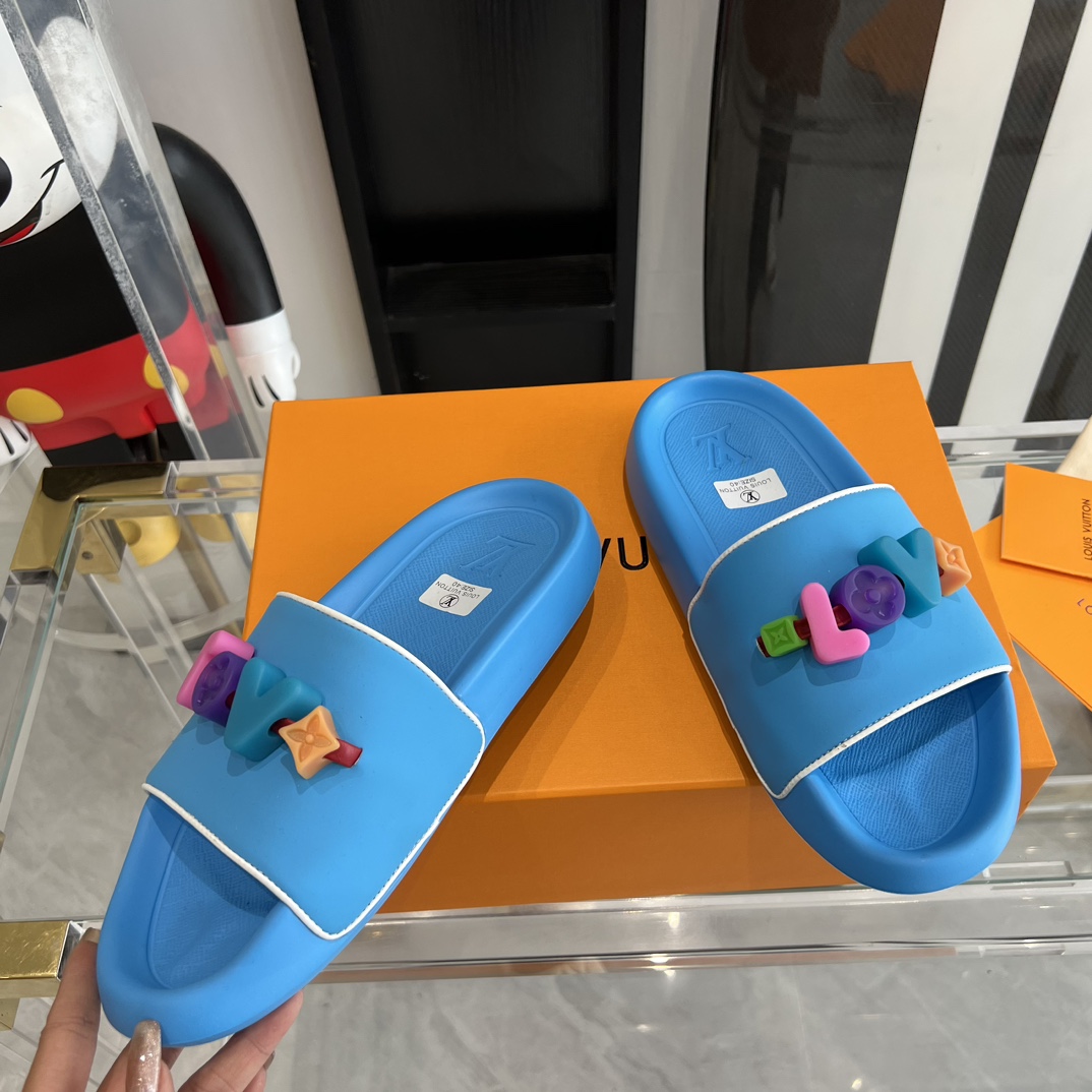 Louis Vuitton Pool Pillow Flat Comfort Mule Sandals - DopestKickz