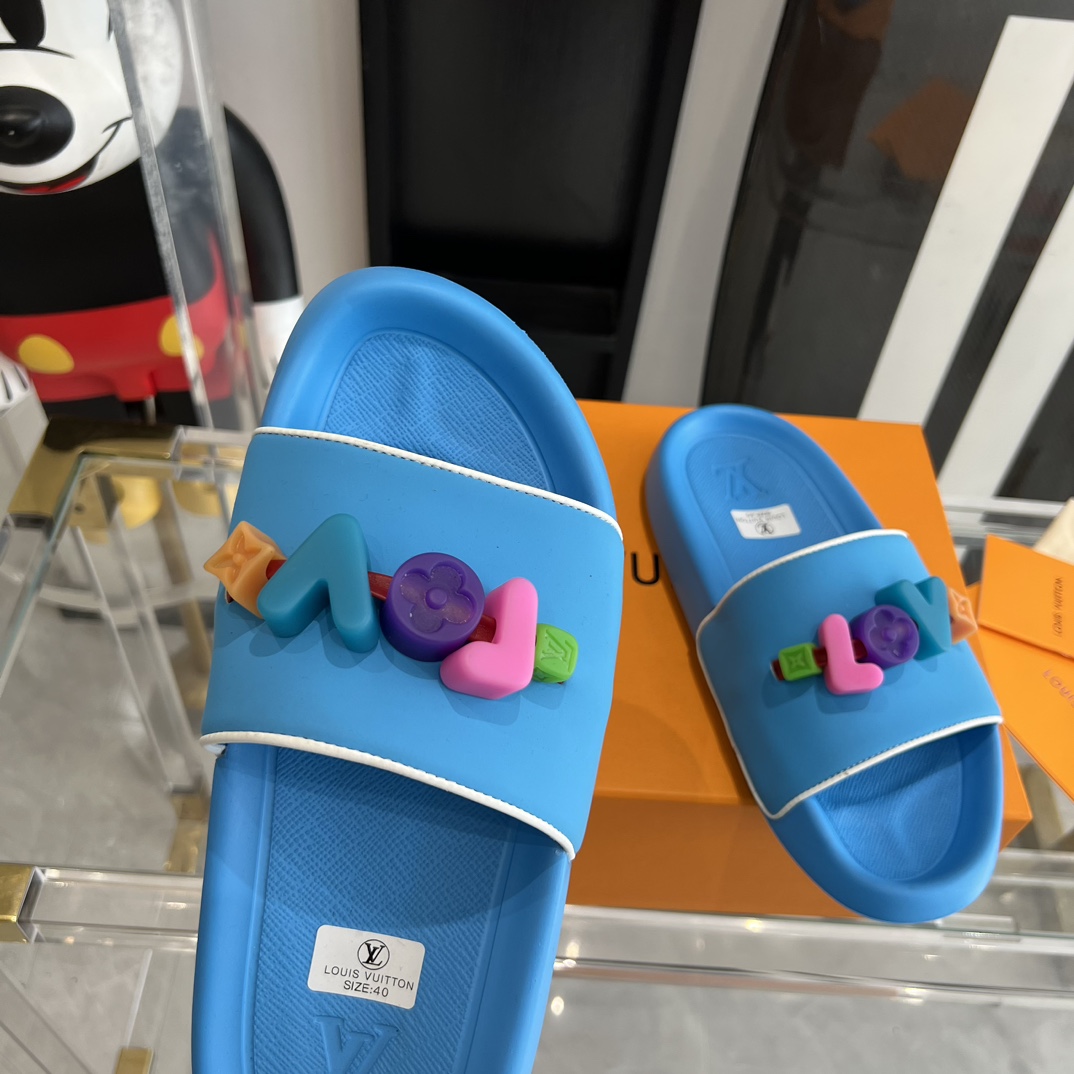 Louis Vuitton Pool Pillow Flat Comfort Mule Sandals - DopestKickz