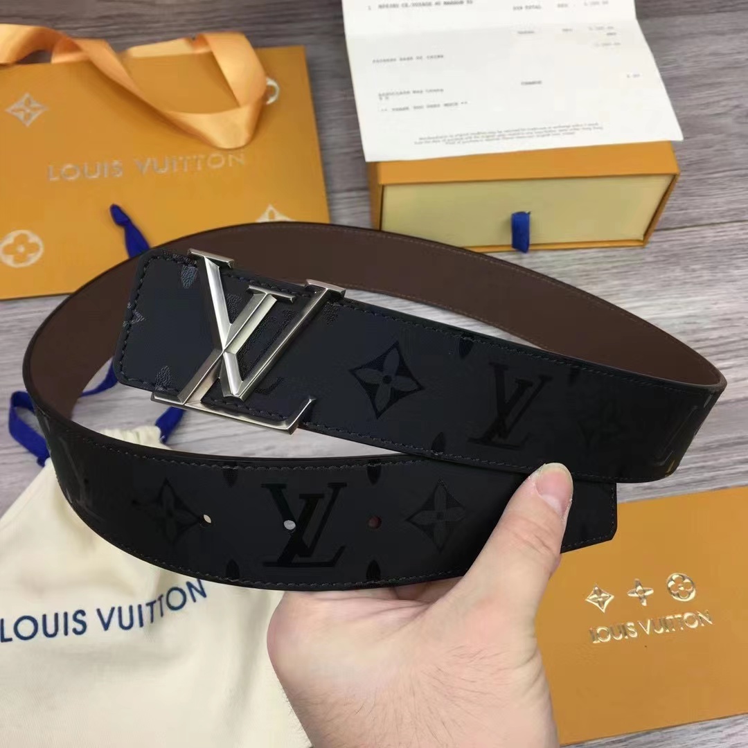 Louis Vuitton LV Initiales Reversible Belt    - DopestKickz