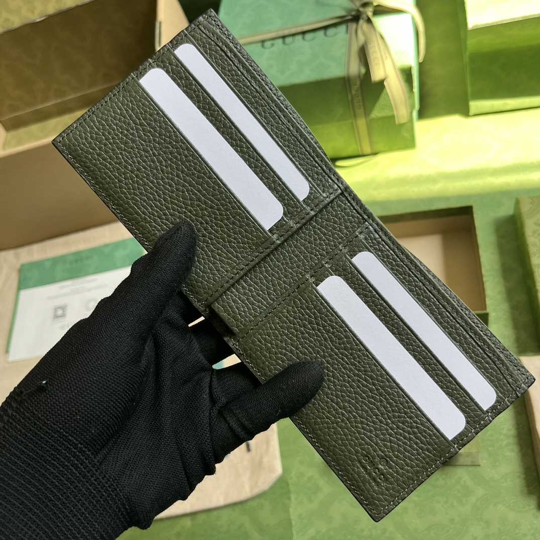 Gucci Jumbo GG Wallet - DopestKickz