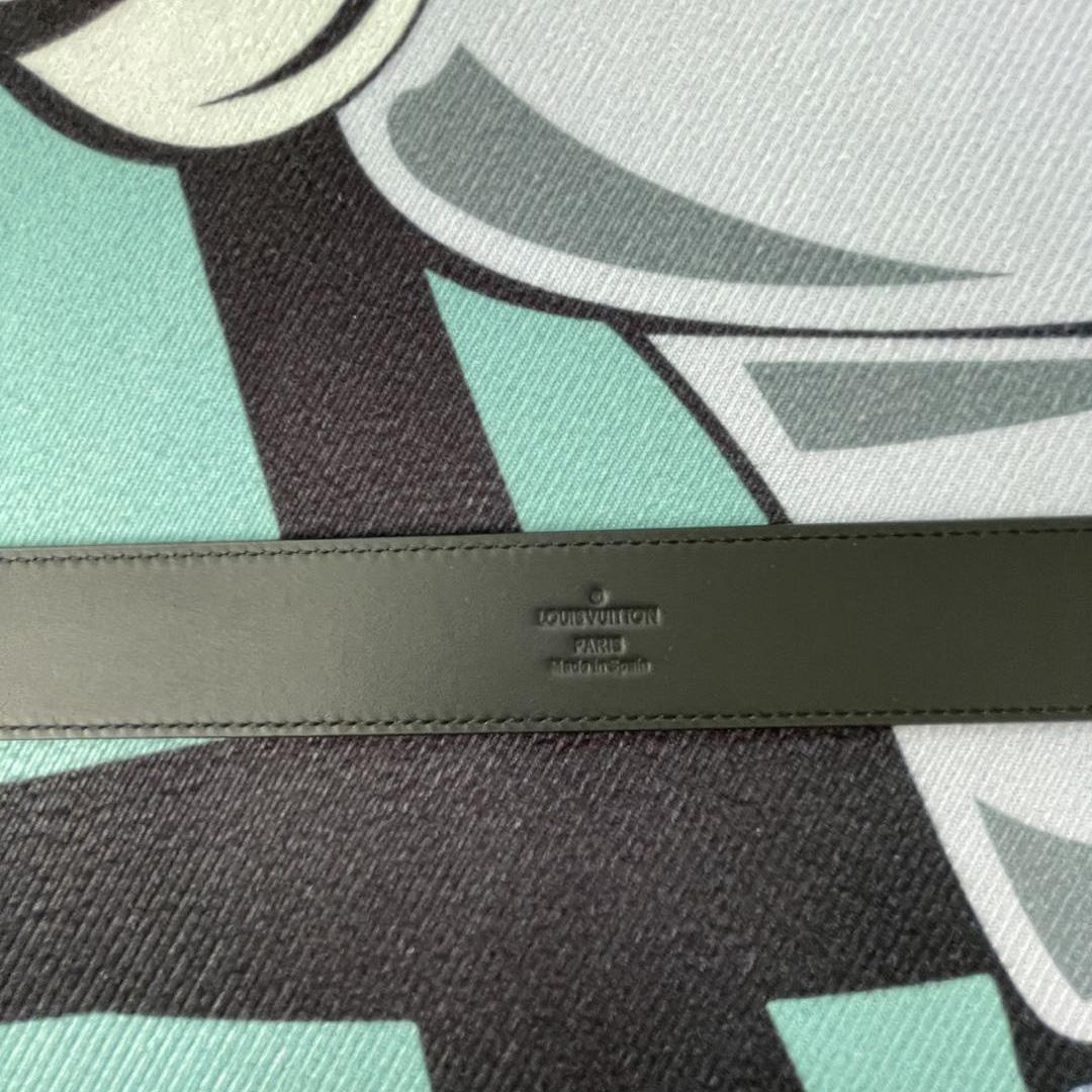 Louis Vuitton LV City Pin 35mm Belt     M0542 - DopestKickz