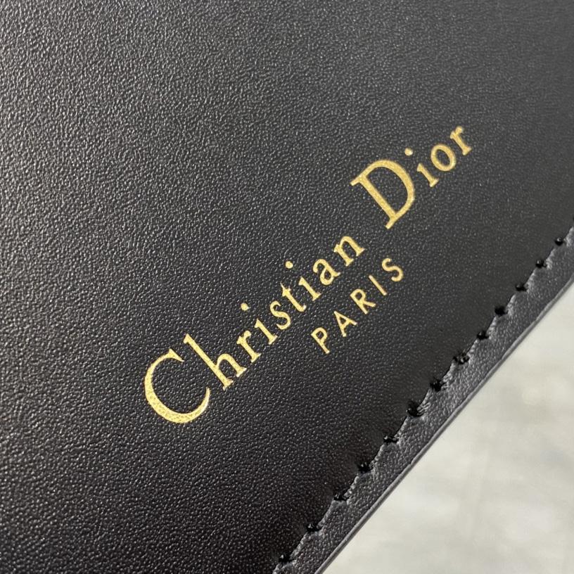 Dior CD Signature Bag With Strap - DopestKickz