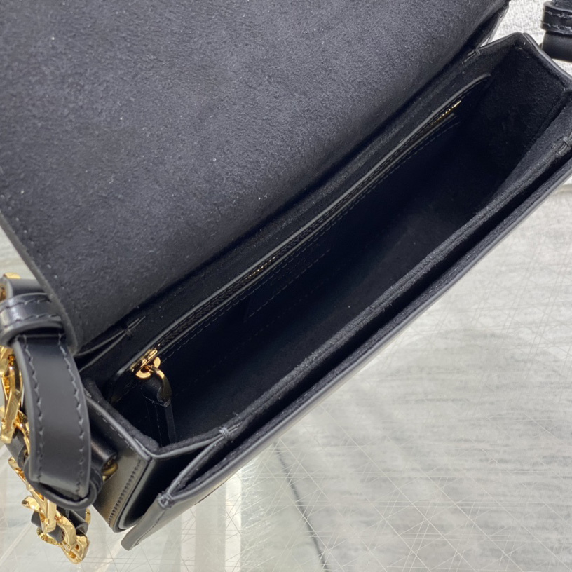 Dior CD Signature Bag With Strap - DopestKickz