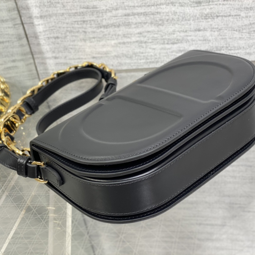 Dior CD Signature Bag With Strap - DopestKickz