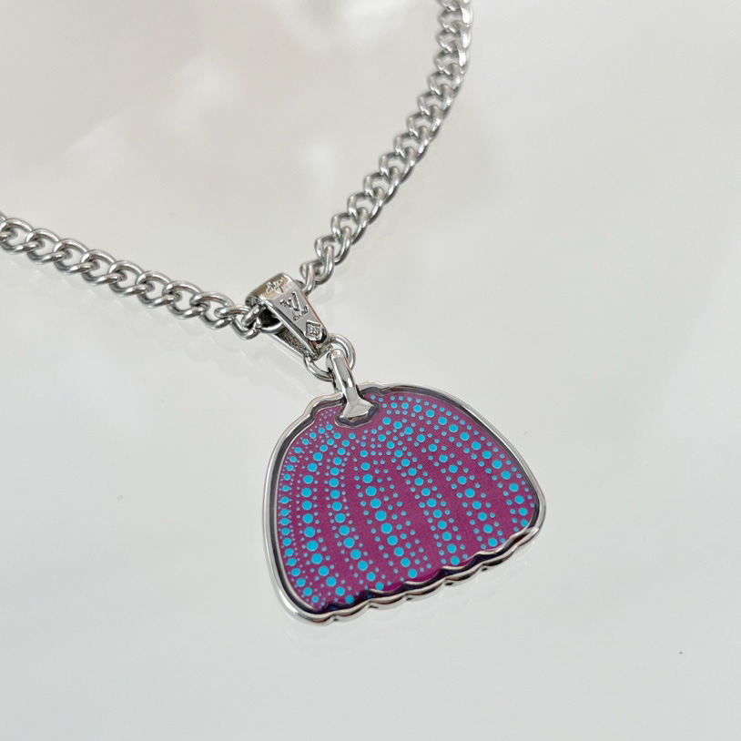 Louis Vuitton LV x YK Pumpkin Pendant    M01097 - DopestKickz