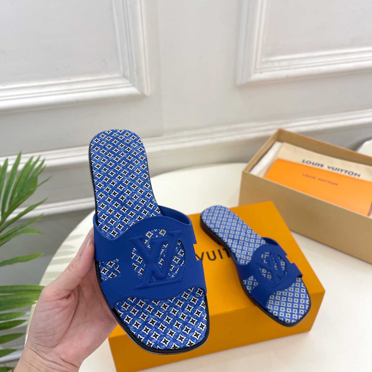 Louis Vuitton LV Isola Flat Mule - DopestKickz