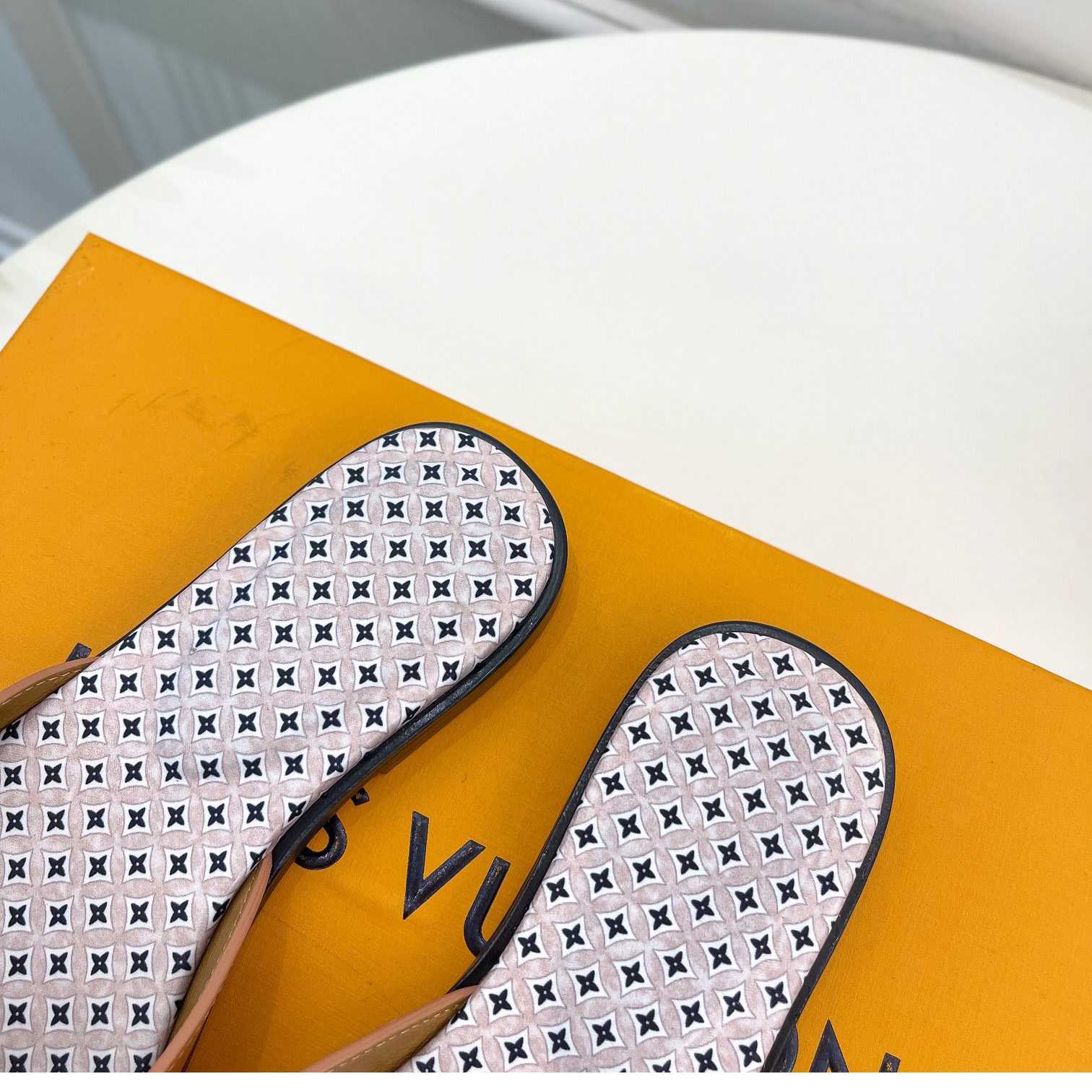 Louis Vuitton LV Isola Flat Mule - DopestKickz