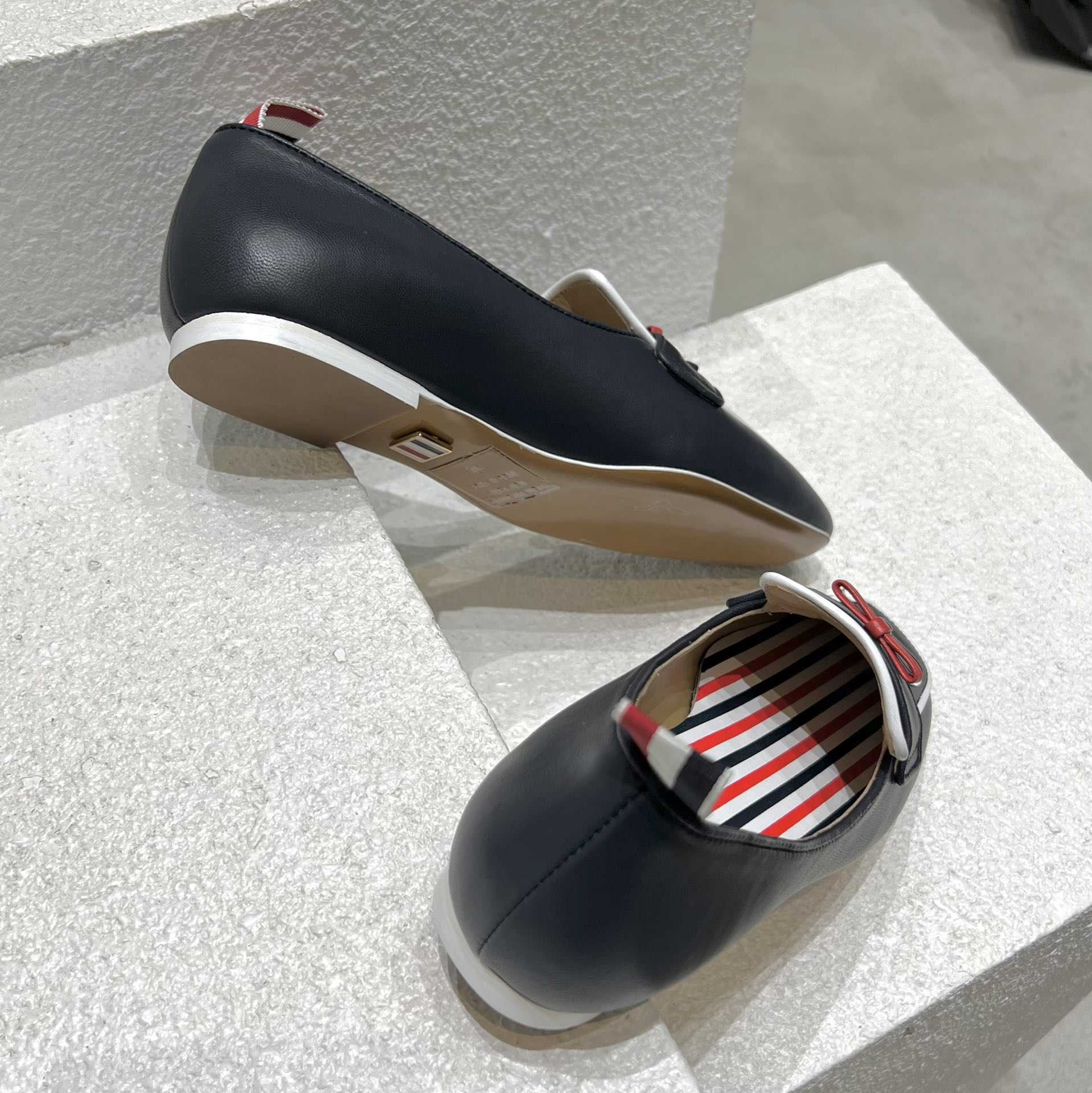 Thom Browne Navy Calf Leather Flexible Leather Sole 3-bow Loafer - DopestKickz