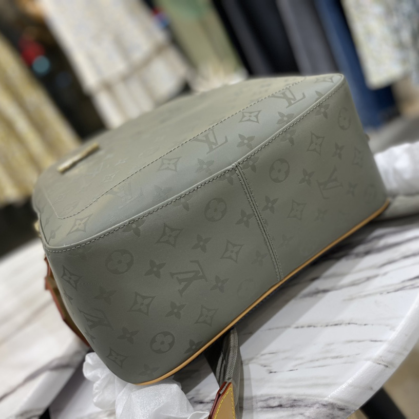 Louis Vuitton Monogram Titanium Backpack Pm Grey (32×43×13cm)  M43882 - DopestKickz
