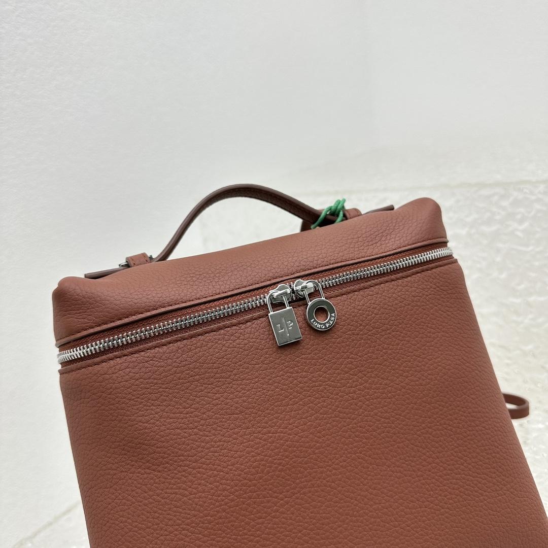 Loro Piana Extra Pocket Backpack L23.5   (23×8×22cm) - DopestKickz