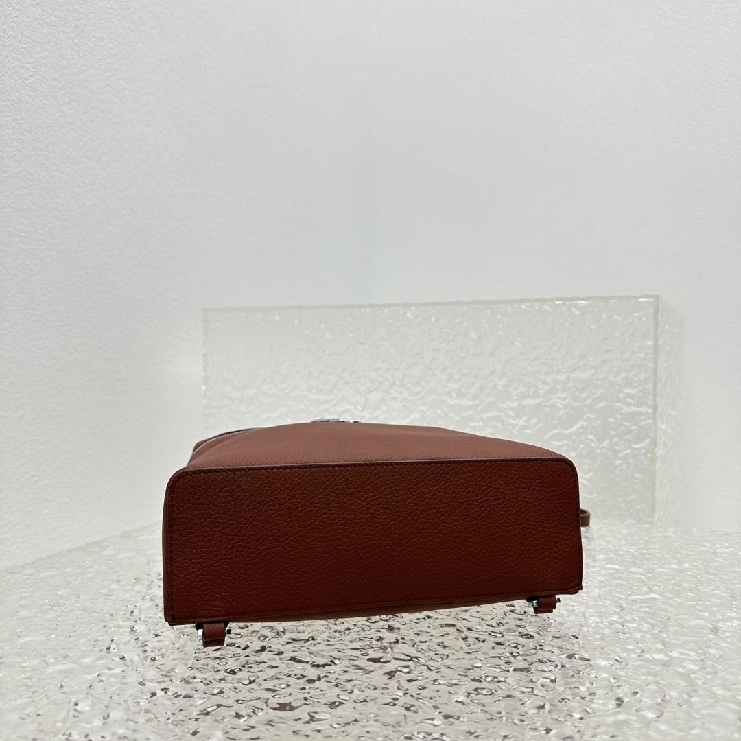 Loro Piana Extra Pocket Backpack L23.5   (23×8×22cm) - DopestKickz