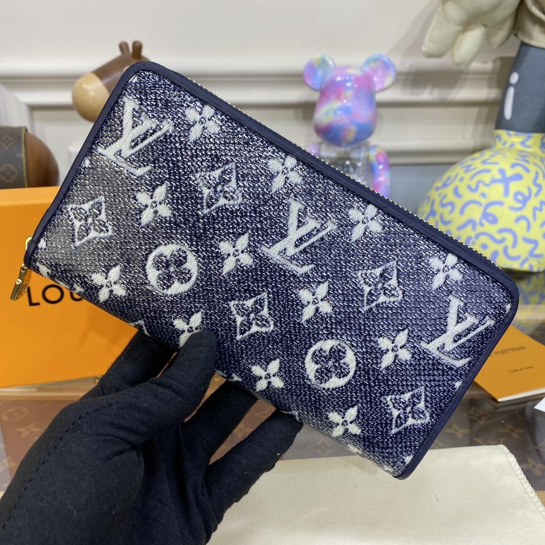 Louis Vuitton Zippy Wallet (19.5 x 10.5 x 2.5 cm)   M82468 - DopestKickz