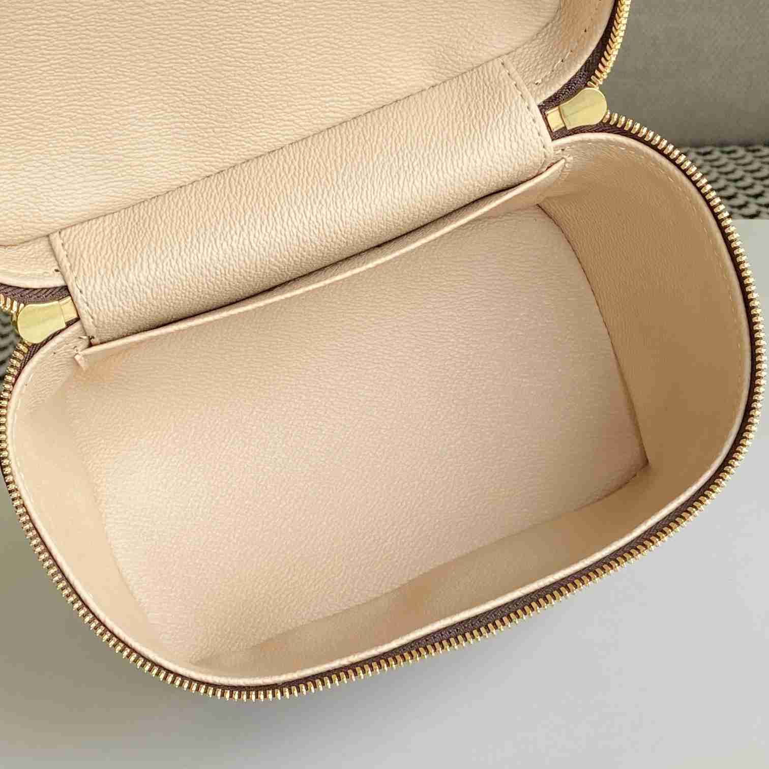 Louis Vuitton Nice Mini Toiletry Pouch  M44495 - DopestKickz