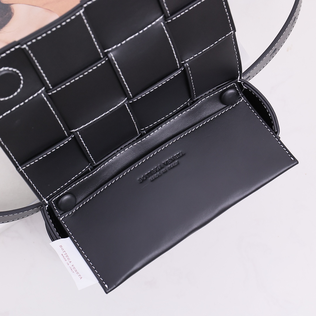 Bottega Veneta Cassette Belt Bag - DopestKickz