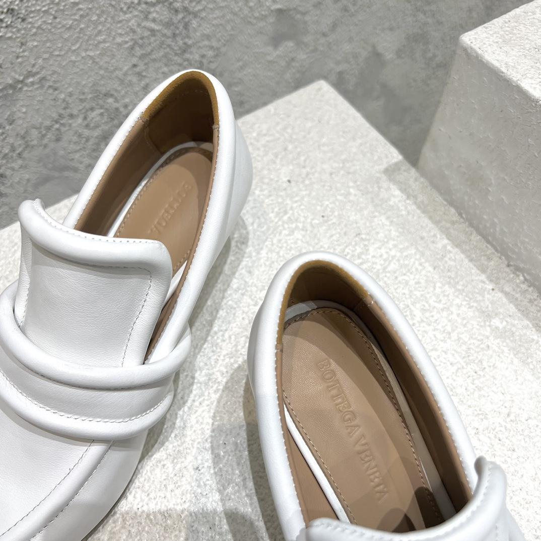 Bottega Veneta Spada Pump - DopestKickz