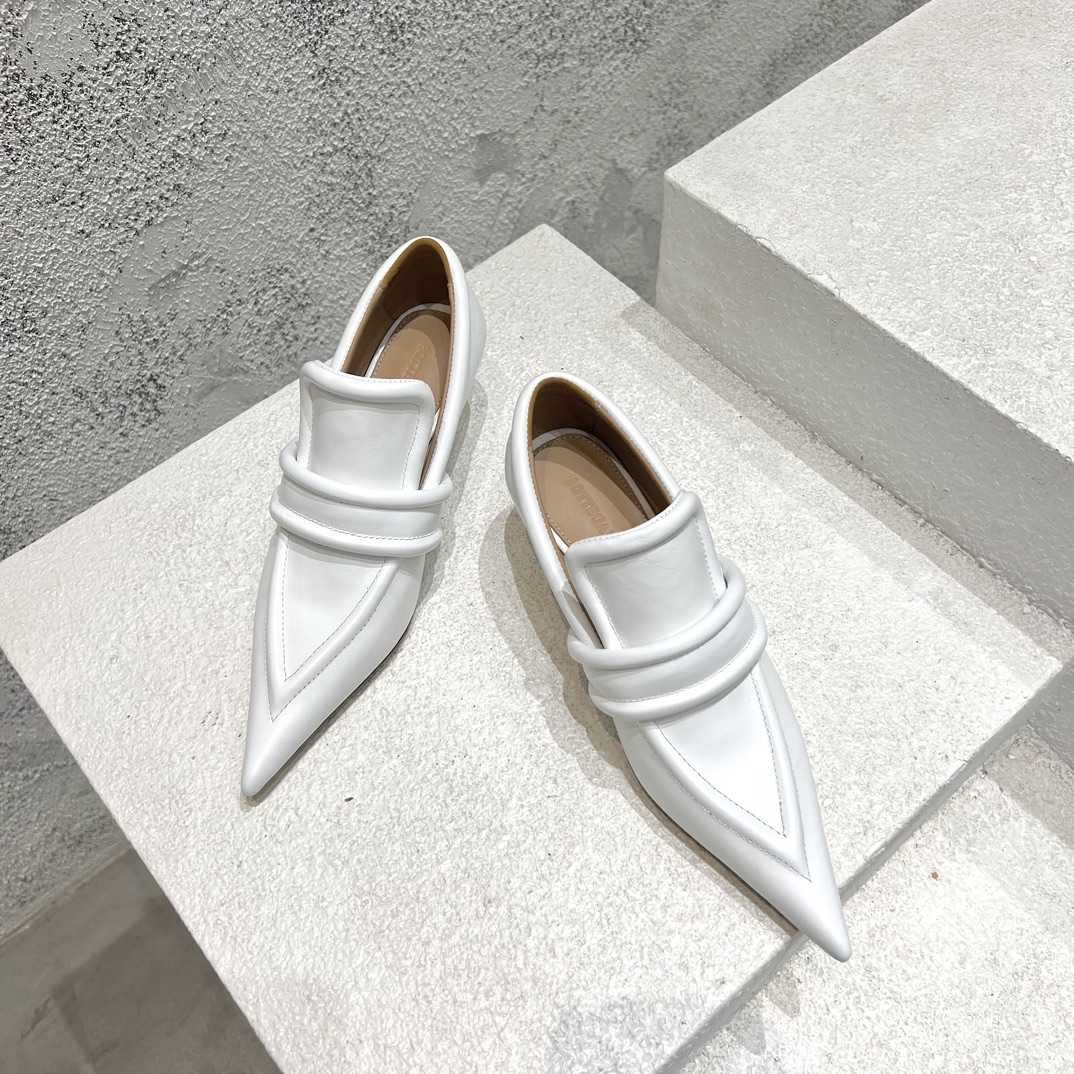 Bottega Veneta Spada Pump - DopestKickz