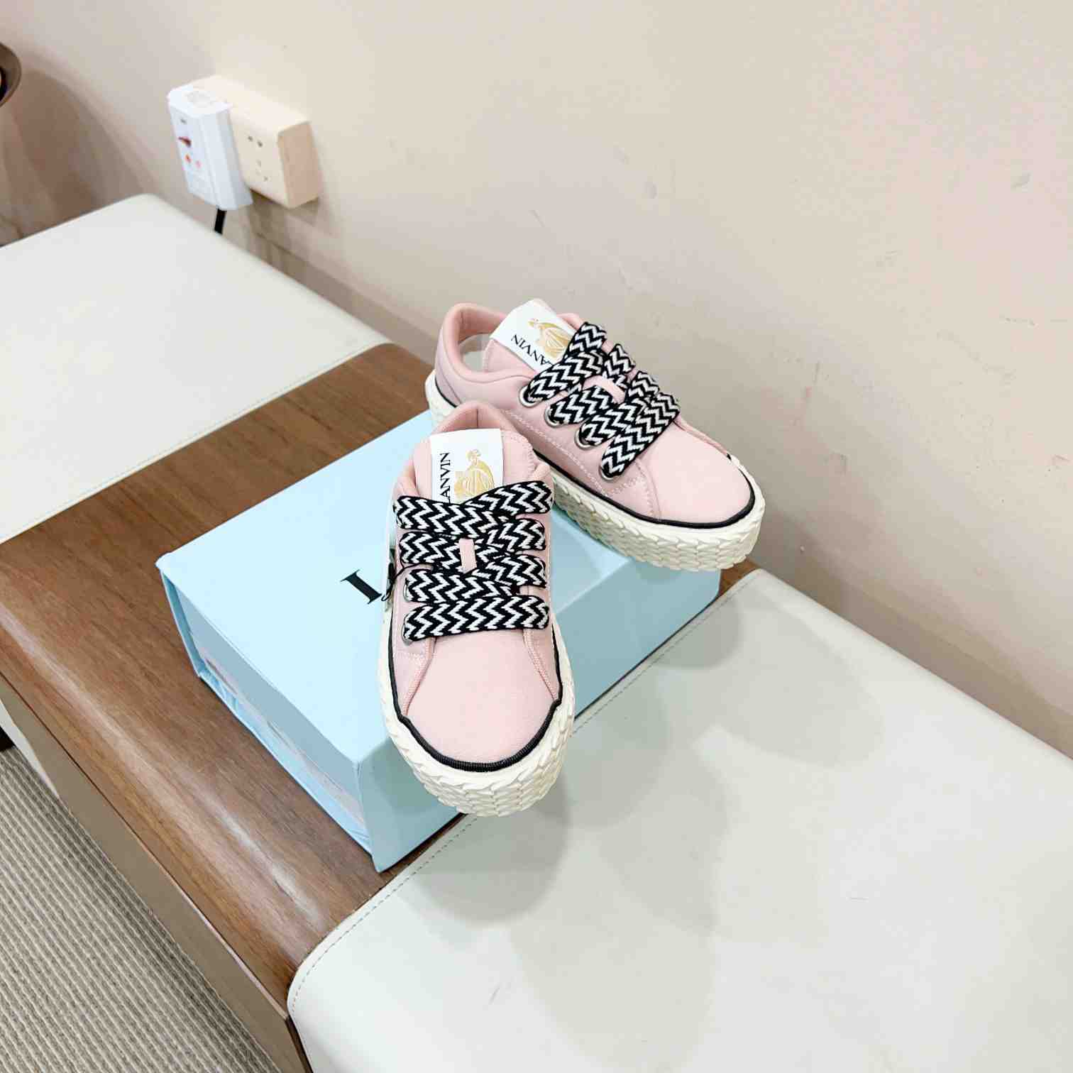 Lanvin Low-top Lace-up Sneakers - DopestKickz