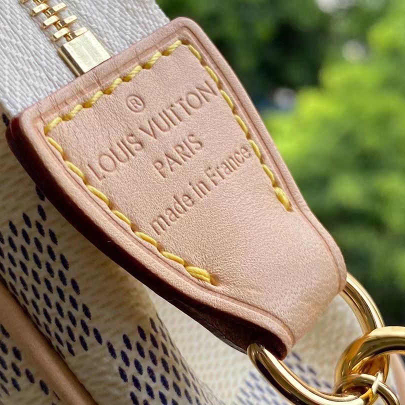 Louis Vuitton Cross Body Bag (25-13-4cm)   N55214 - DopestKickz