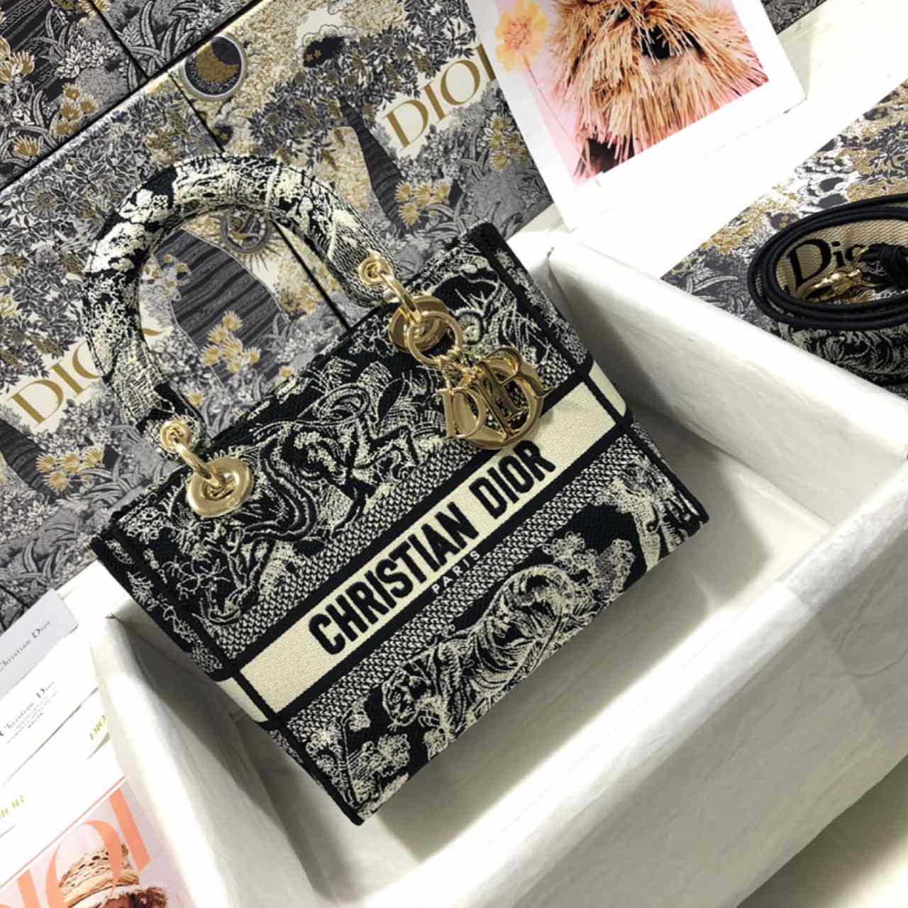 Dior Medium Lady D-lite Bag( 24--20-11cm) - DopestKickz