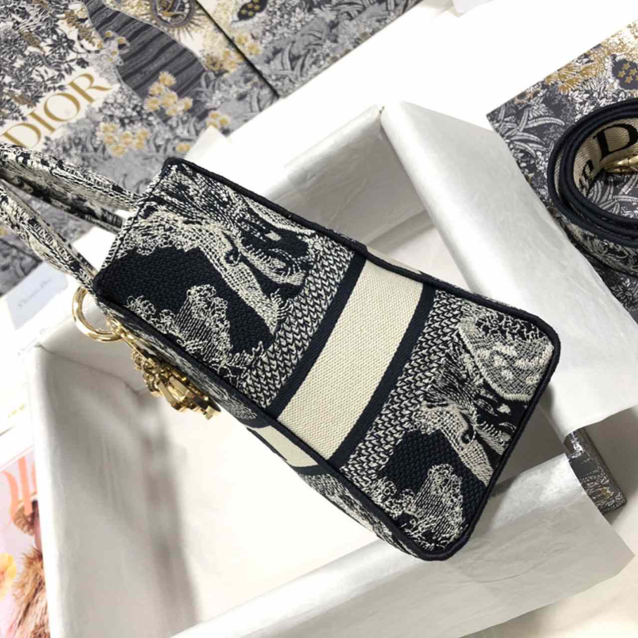 Dior Medium Lady D-lite Bag( 24--20-11cm) - DopestKickz