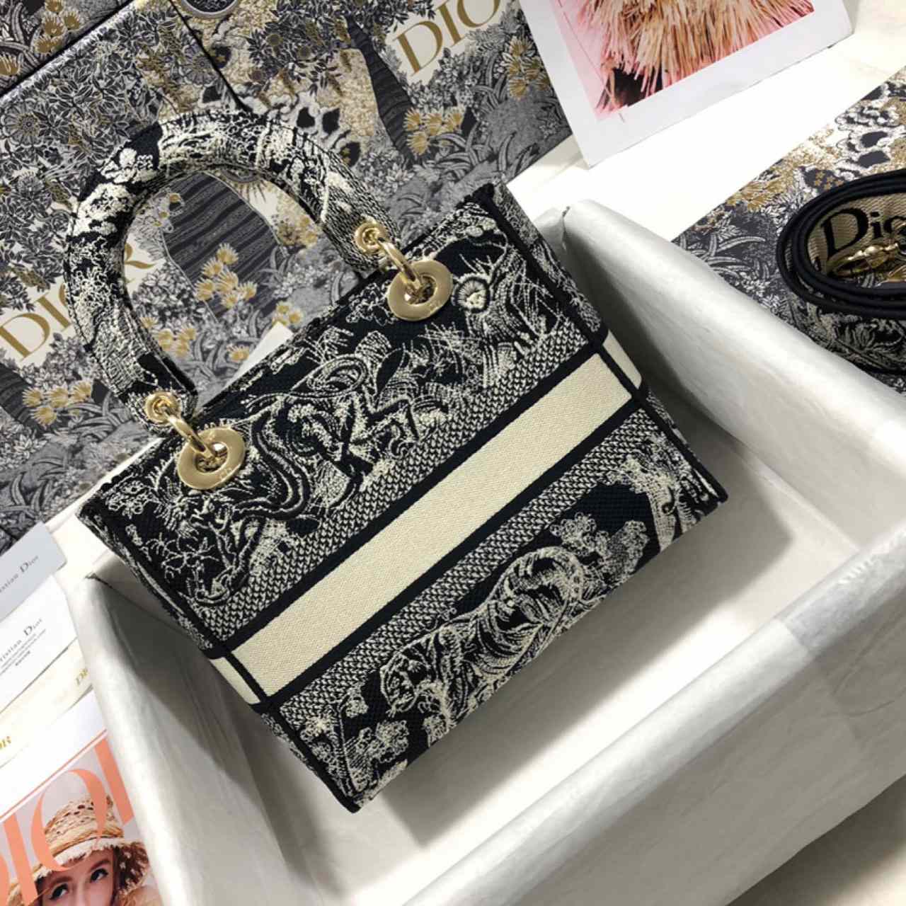 Dior Medium Lady D-lite Bag( 24--20-11cm) - DopestKickz