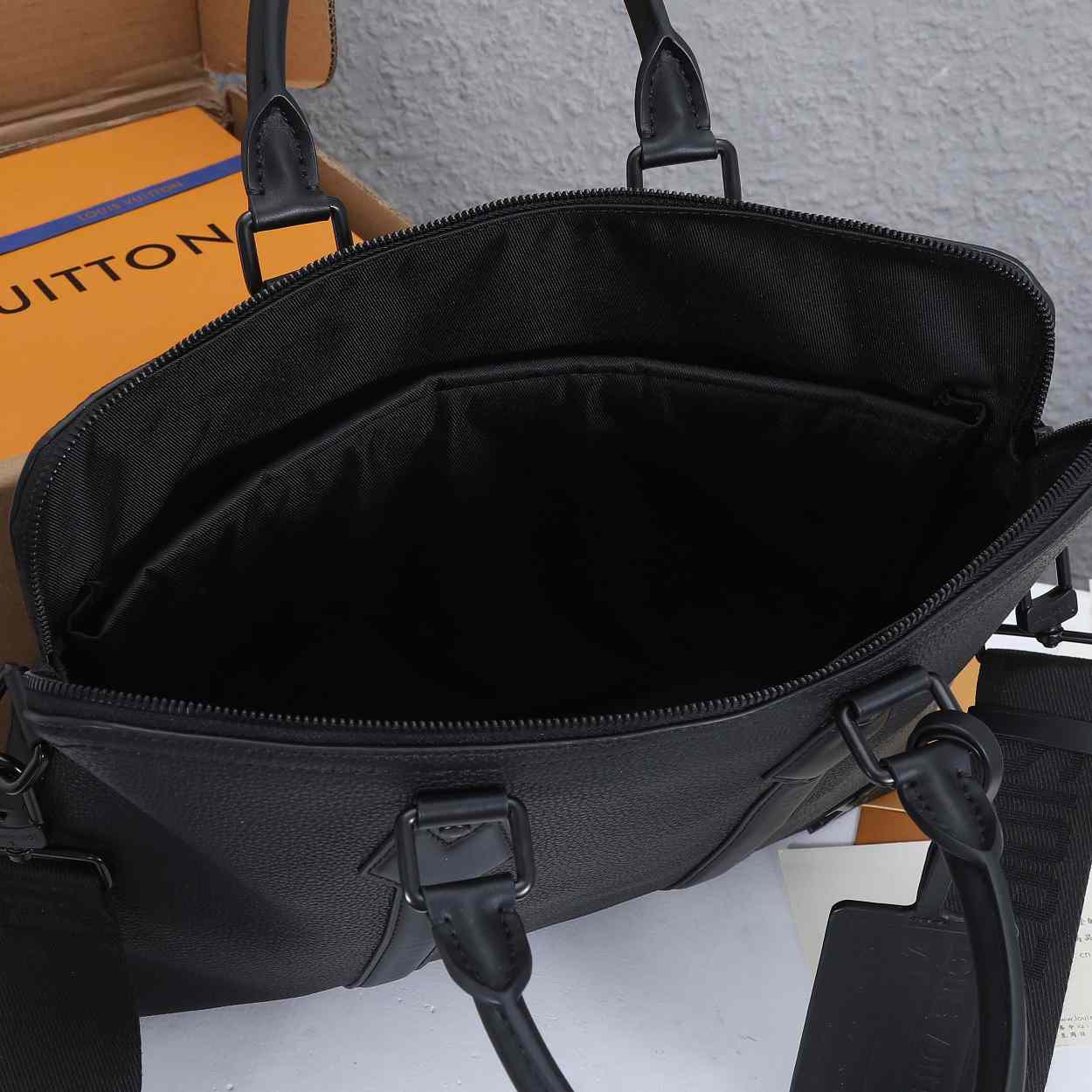 Louis Vuitton Takeoff Briefcase     M59159 - DopestKickz