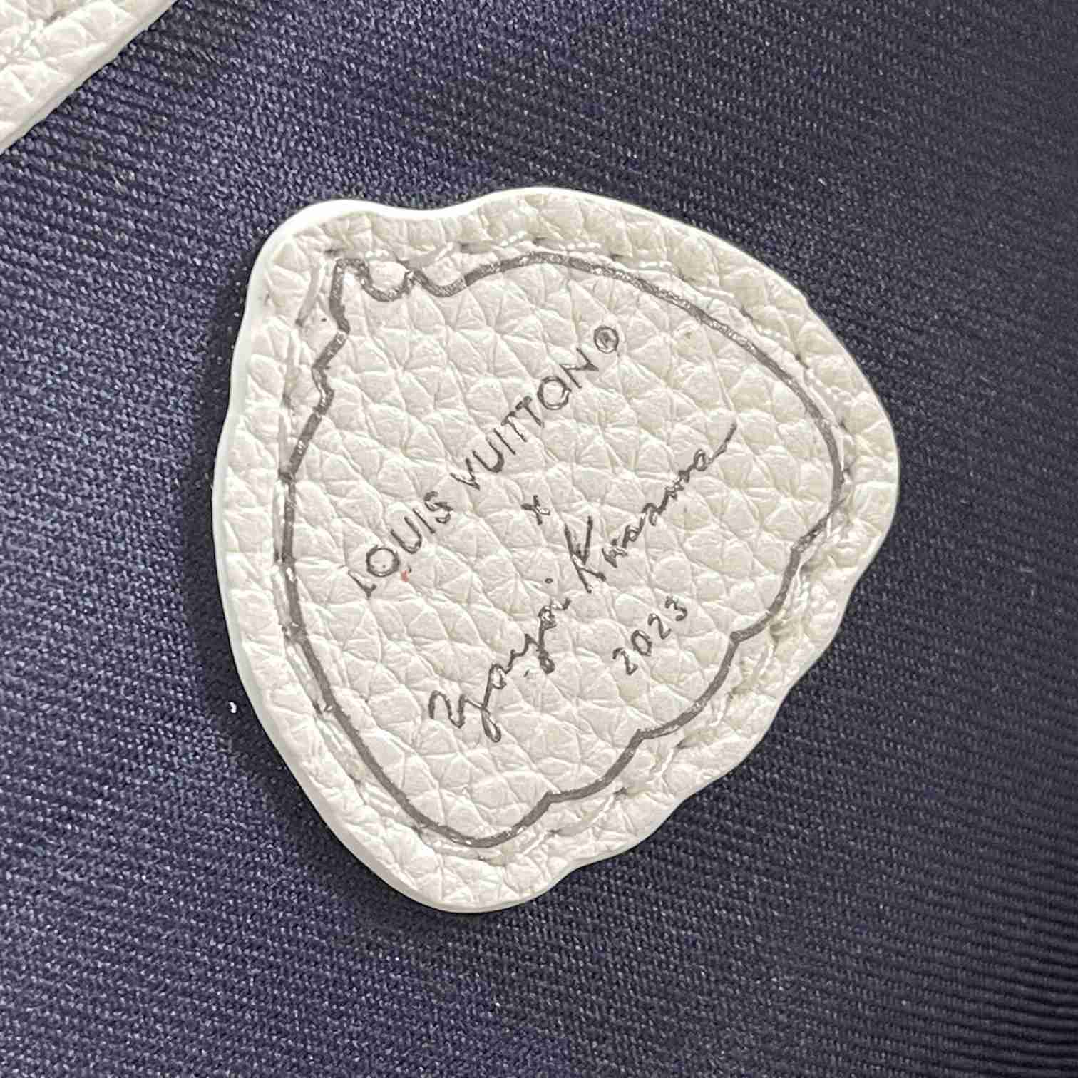 Louis Vuitton LV x YK Bandoulière Keepall 50    M21678 - DopestKickz