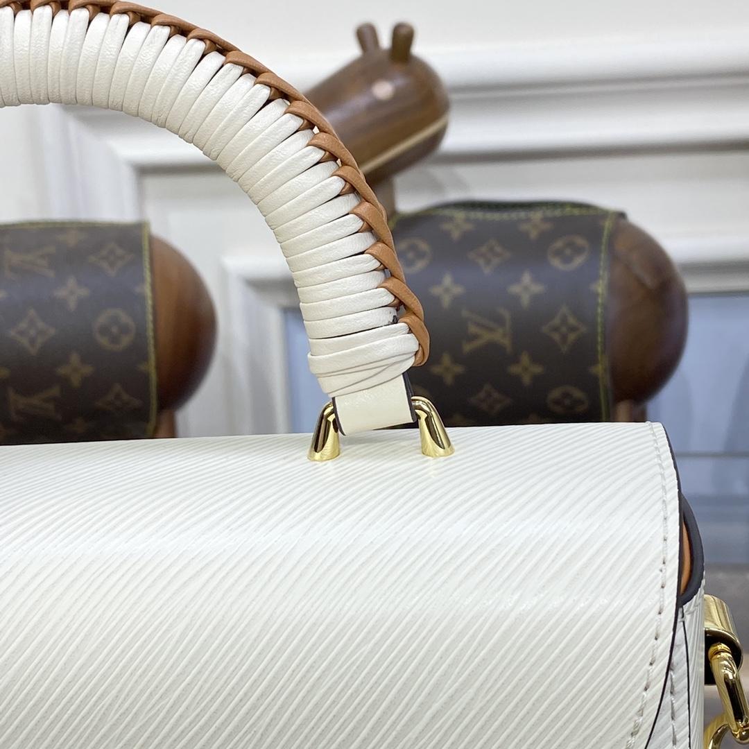 Louis Vuitton Twist MM Gold Honey Epi (23*17*9.5cm)      M22236 - DopestKickz